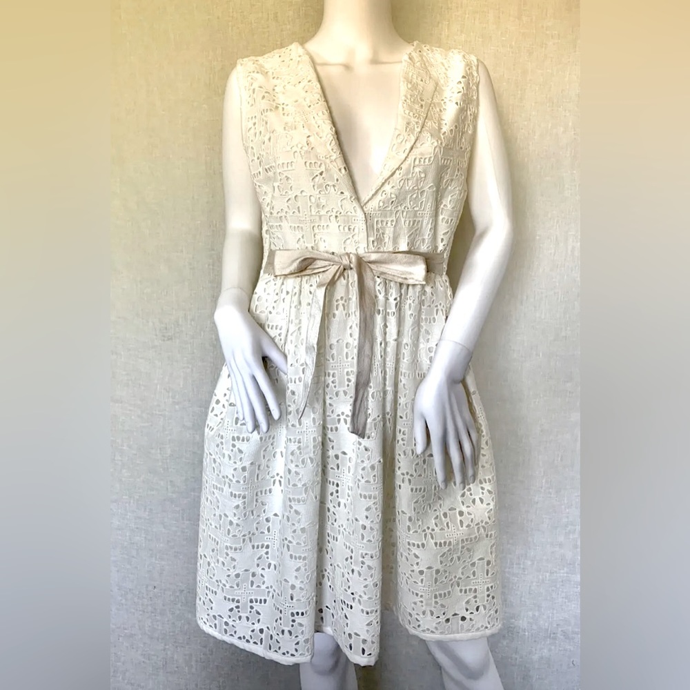 Lace dress, white dress